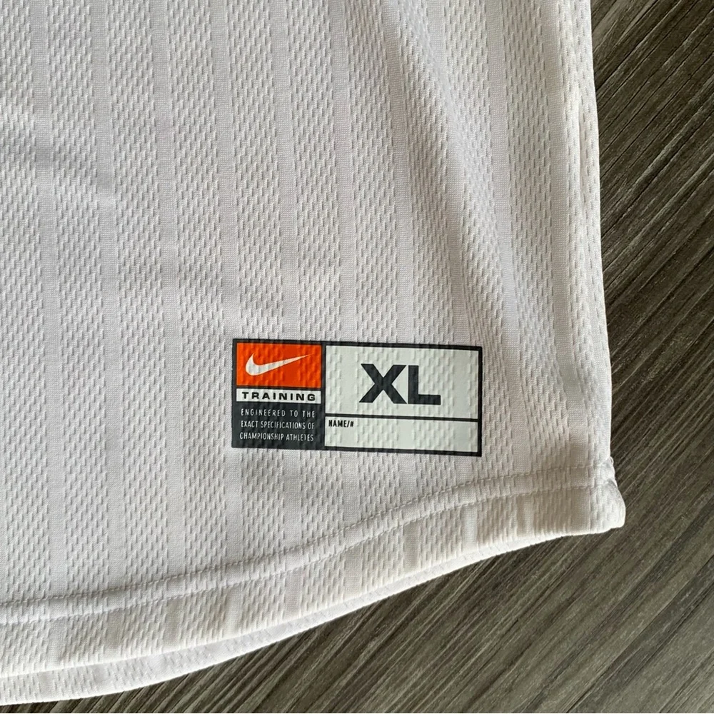 Mens Nike Team Training Duel Color Shirt - Picture 5 of 7